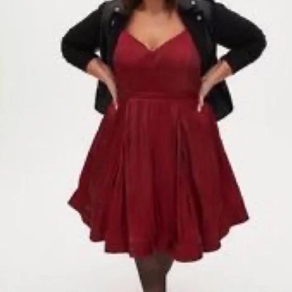 Torrid Red Liquid Fit/Flare Dress NWT Sz 20 Christmas